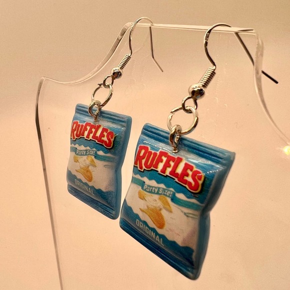 Ruffles Chips Earrings - Potato Chip Earrings - Food Earrings - Snack Earrings - Picture 7 of 10